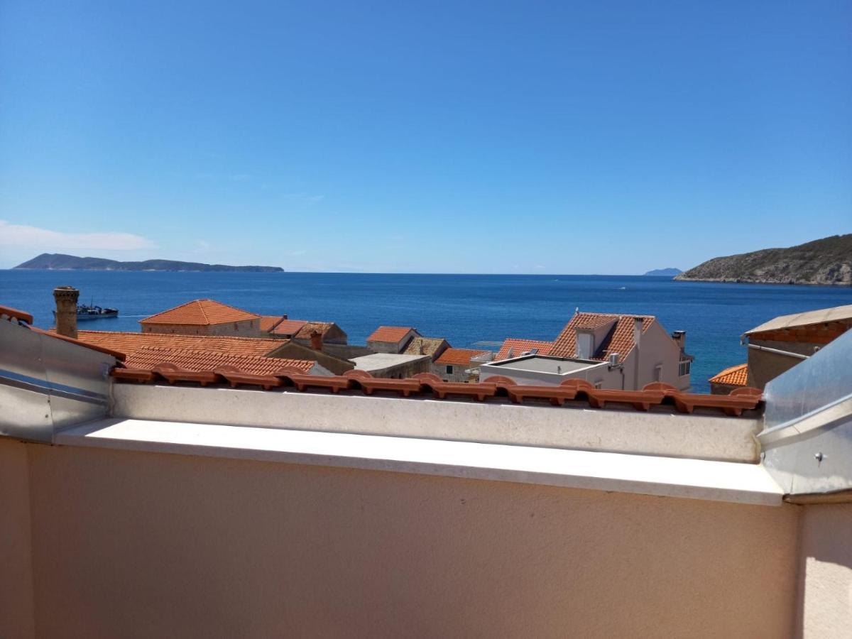 Seaview Suites Ondina Komiza Luaran gambar