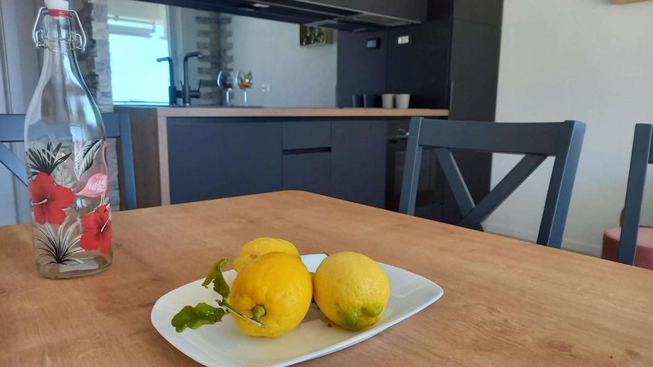 Seaview Suites Ondina Komiza Luaran gambar