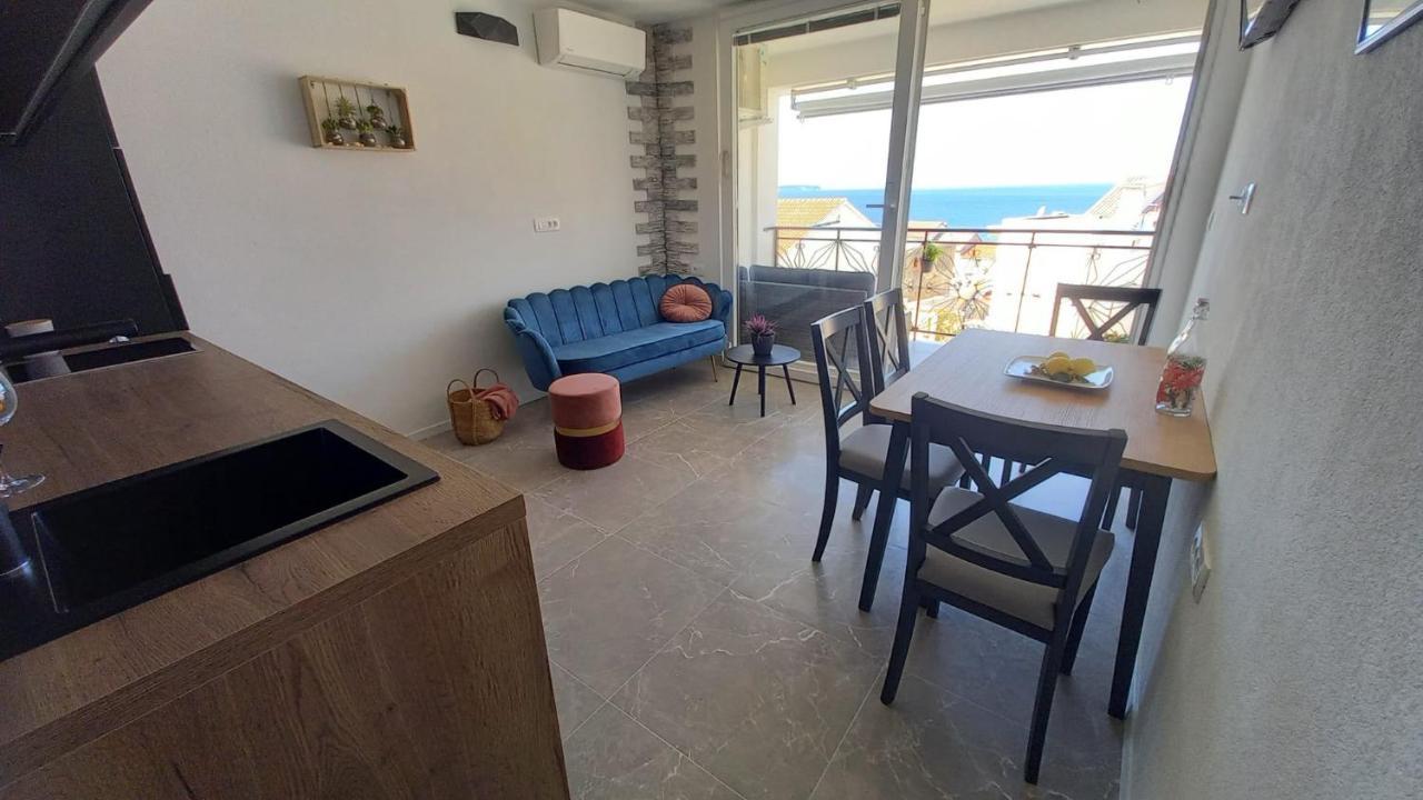 Seaview Suites Ondina Komiza Luaran gambar